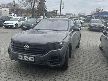 Авто Volkswagen Touareg 2022 № 8401062