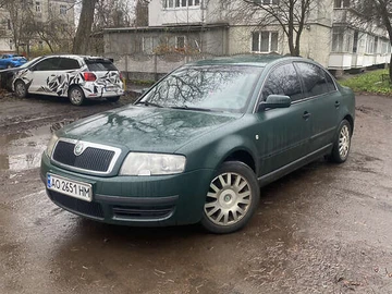 Авто Skoda Superb 2004 № 8401125