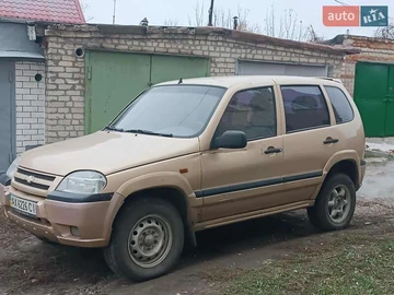 Авто Chevrolet Niva 2004 № 8401429