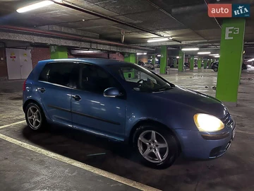 Авто Volkswagen Golf 2003 № 8402201