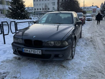 Авто BMW 5 Series 2002 № 8402208