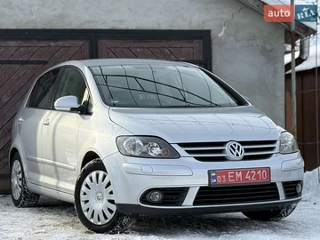 Авто Volkswagen Golf Plus 2007 № 8402251
