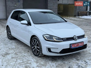 Авто Volkswagen E-Golf 2018 № 8402516