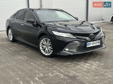 Авто Toyota Camry 2019 № 8402565