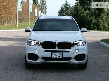 Авто BMW X5 2018 № 8402635
