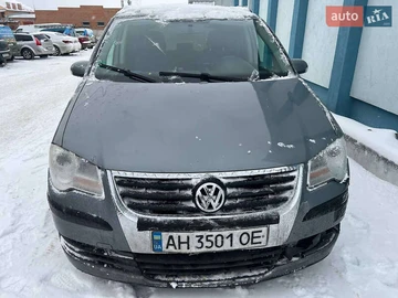 Авто Volkswagen Touran 2009 № 8402794