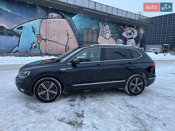 Авто Volkswagen Tiguan 2018 № 8403083