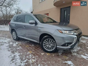 Авто Mitsubishi Outlander 2021 № 8403180