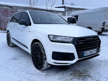 Авто Audi Q7 2016 № 8403197