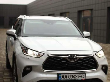 Авто Toyota Highlander 2022 № 8403212