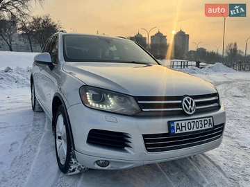 Авто Volkswagen Touareg 2013 № 8403460