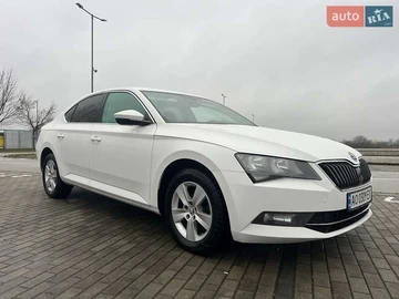 Авто Skoda Superb 2015 № 8403936