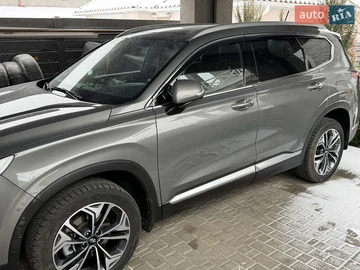 Авто Hyundai Santa Fe 2019 № 8403964