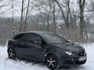 Авто SEAT Ibiza 2010 № 8404102