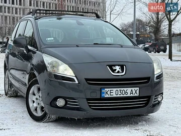 Авто Peugeot 5008 2013 № 8404149