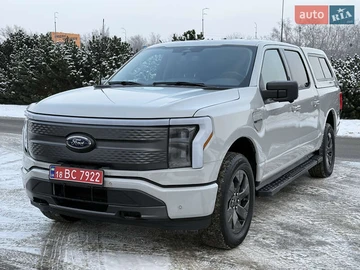 Авто Ford F-150 2023 № 8404319