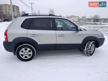 Авто Hyundai Tucson 2006 № 8404358