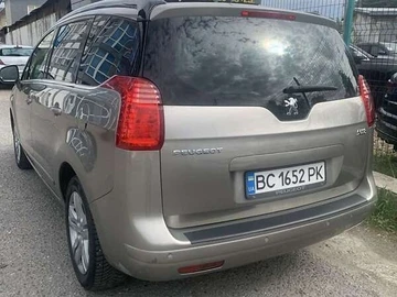 Авто Peugeot 5008 2010 № 8404440