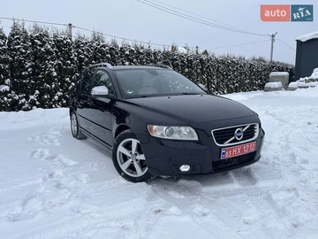 Авто Volvo V50 2012 № 8404507