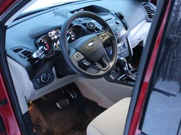 Авто Ford Escape 2016 № 8404547