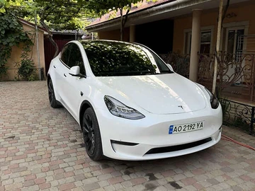 Авто Tesla Model Y 2021 № 8404649