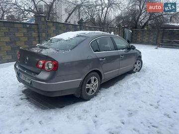 Авто Volkswagen Passat 2005 № 8404811