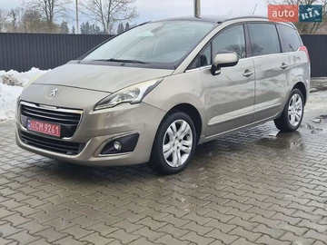 Авто Peugeot 5008 2015 № 8404969