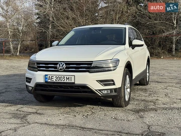Авто Volkswagen Tiguan 2017 № 8405074