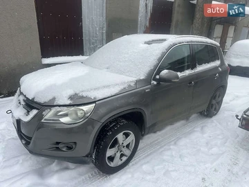 Авто Volkswagen Tiguan 2010 № 8405247