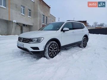 Авто Volkswagen Tiguan 2019 № 8405540