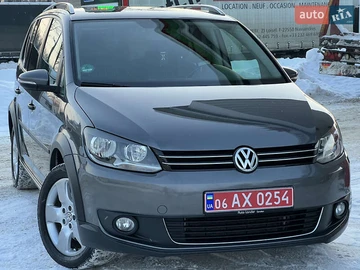 Авто Volkswagen Touran 2013 № 8406023