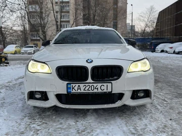Авто BMW 5 Series 2012 № 8406032