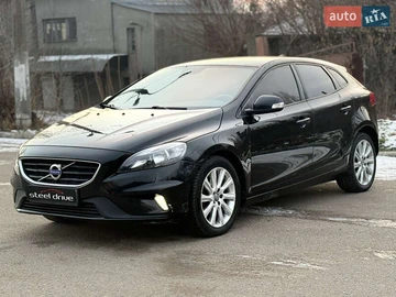 Авто Volvo V40 2013 № 8406606