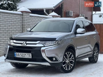 Авто Mitsubishi Outlander 2017 № 8406640