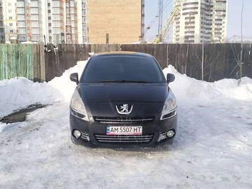 Авто Peugeot 5008 2011 № 8406890