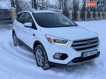 Авто Ford Kuga 2016 № 8407592