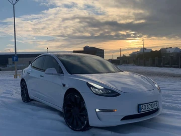 Авто Tesla Model 3 2018 № 8408254
