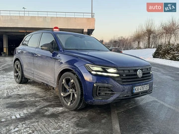 Авто Volkswagen Touareg 2022 № 8408388