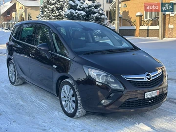 Авто Opel Zafira Tourer 2013 № 8408620