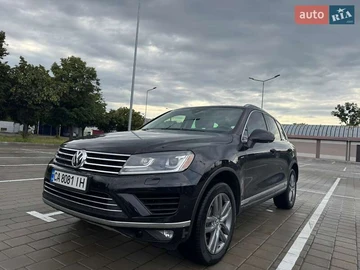 Авто Volkswagen Touareg 2015 № 8408701