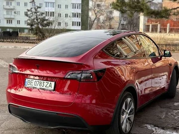 Авто Tesla Model Y 2022 № 8408924