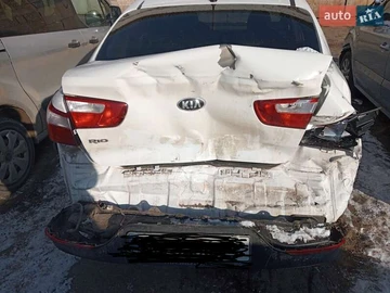 Авто KIA Rio 2015 № 8410245