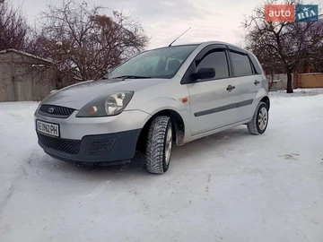 Авто Ford Fiesta 2007 № 8410300