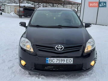 Авто Toyota Auris 2012 № 8410586