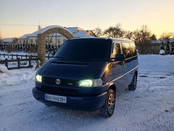 Авто Volkswagen Transporter 2000 № 8410590