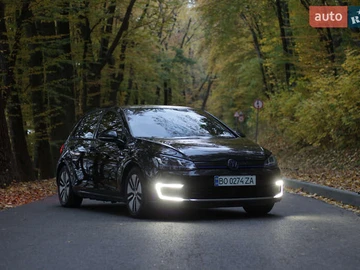 Авто Volkswagen E-Golf 2015 № 8410716