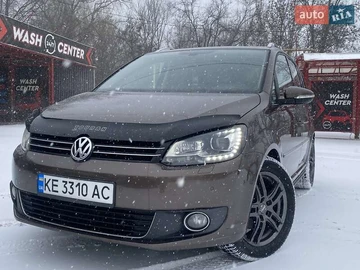 Авто Volkswagen Touran 2010 № 8411400