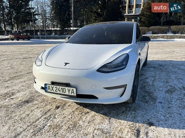 Авто Tesla Model 3 2019 № 8411682