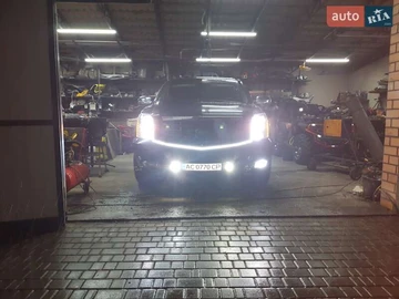 Авто Cadillac Escalade 2008 № 8411765