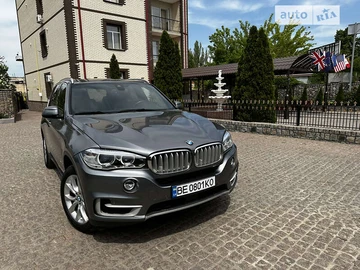 Авто BMW X5 2018 № 8412143